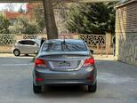 Hyundai Accent-4