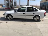 Opel Vectra-4