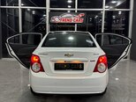 Chevrolet Aveo-10