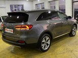 Kia Sorento-8