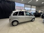 Opel Meriva-13