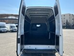 Ford Transit-8