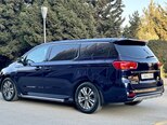 Kia Carnival-9