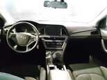 Hyundai Sonata-4