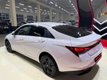 Hyundai Elantra-8