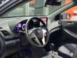 Hyundai Accent-10