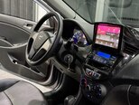 Hyundai Accent-12