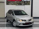 Nissan Tiida-5