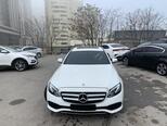 Mercedes E 220 d-2
