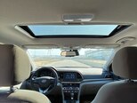 Hyundai Elantra-11