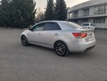 Kia Cerato-9