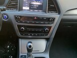 Hyundai Sonata-14