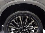 Infiniti QX80-15