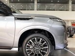 Infiniti QX80-4