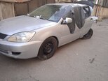 Mitsubishi Lancer-6