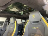 Lamborghini Urus-15