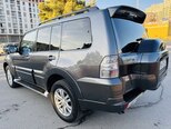 Mitsubishi Pajero-10