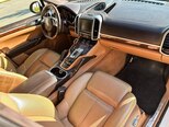 Porsche Cayenne Turbo-10