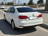 Volkswagen Jetta-3