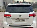 Kia Carnival-2