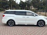 Kia Carnival-12