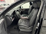 Audi Q7-8
