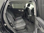 Audi Q7-12