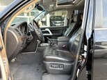 Toyota Land Cruiser-7