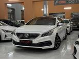 Hyundai Sonata-13