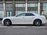 Chrysler 300C-11