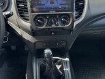 Mitsubishi L200-7