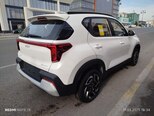 Kia Sonet-6