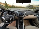 Hyundai Elantra-4