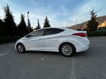 Hyundai Elantra-7