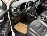 Kia Sorento-9