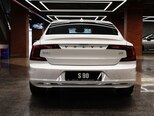Volvo S90-8