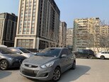Hyundai Accent-1