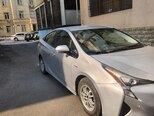 Toyota Prius-2