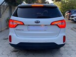 Kia Sorento-4