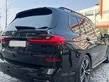 BMW X7-6