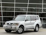 Mitsubishi Pajero-2