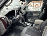 Mitsubishi Pajero-16