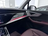Audi Q7-26