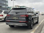Audi Q7-10