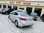 Hyundai Elantra-8