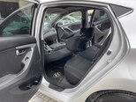 Hyundai Elantra-11