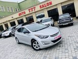 Hyundai Elantra-2