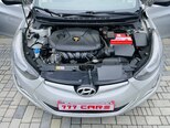 Hyundai Elantra-15