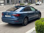 Volkswagen Jetta-12
