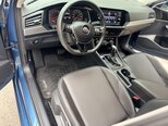Volkswagen Jetta-19